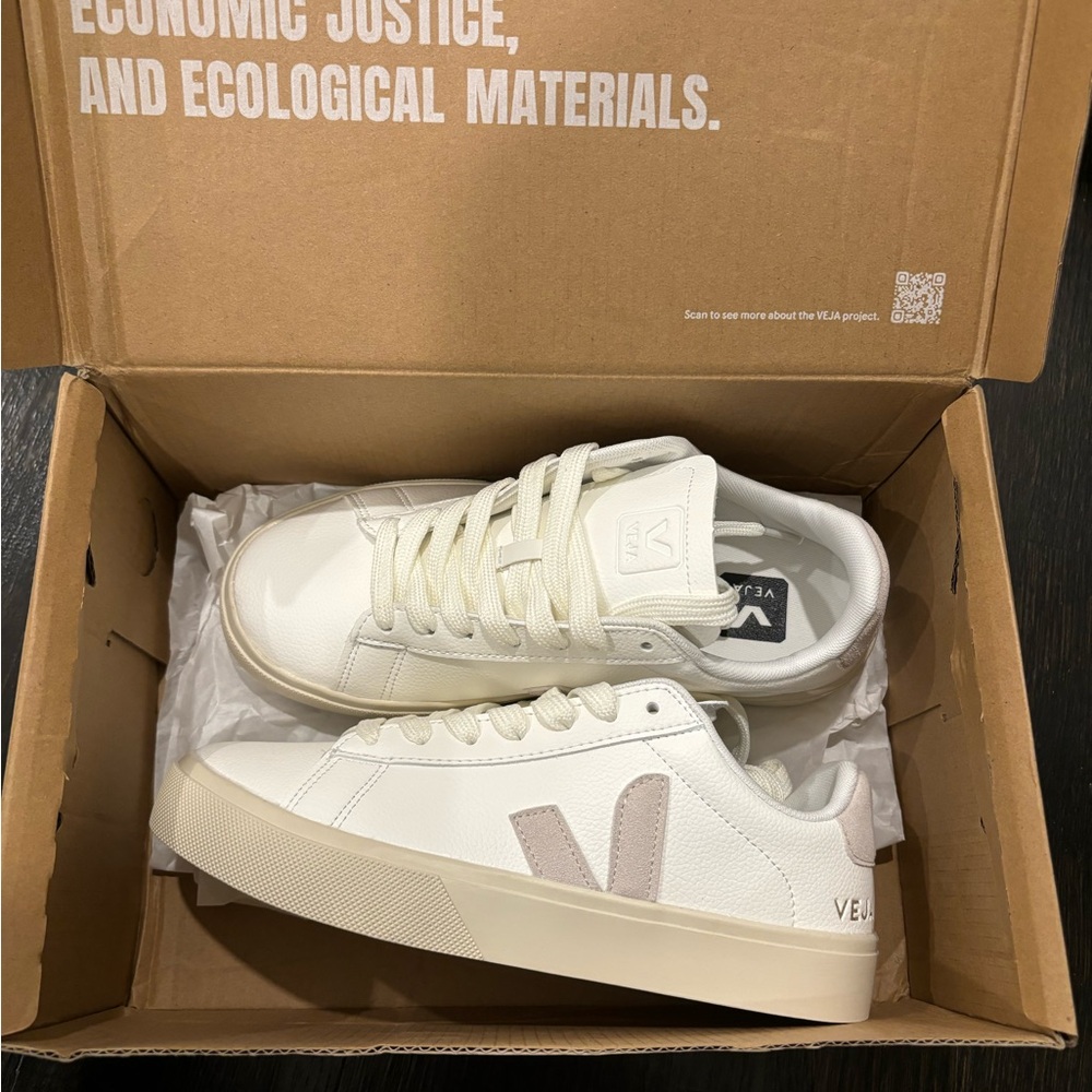 Veja Sneakers